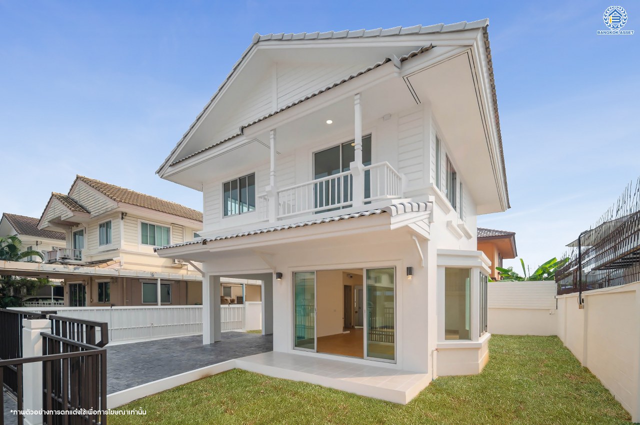 บ้านมือสองตกแต่งใหม่ โครงการ พฤกษ์ลดา พุทธสาคร หลังมุม จากแบรนด์ LH บนเนื้อที่ 54.5 ตร.ว. พื้นที่ใช้สอย 153.89 ตร.ม. ฟังก์ชัน 3 ห้องนอน 2 ห้องน้ำ จอดรถได้ 2 คัน เชื่อมต่อถนนเพชรเกษม, ถนนพุทธมณฑลสาย4, ถนนบรมราชชนนี ใกล้รถไฟฟ้าสายสีน้ำเงิน "สถานีหลักสอง" และ The Mall บางแค